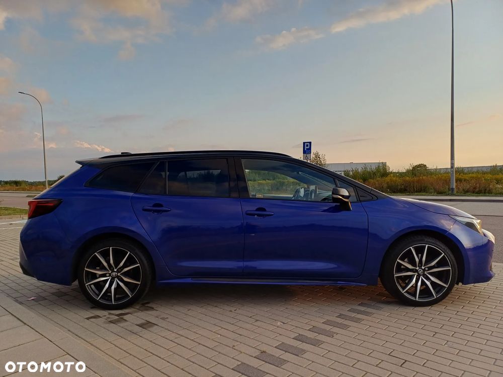 Toyota Corolla 2.0 Hybrid GR Sport Dynamic - 23