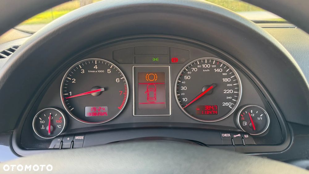 Audi A4 Limousine - 24