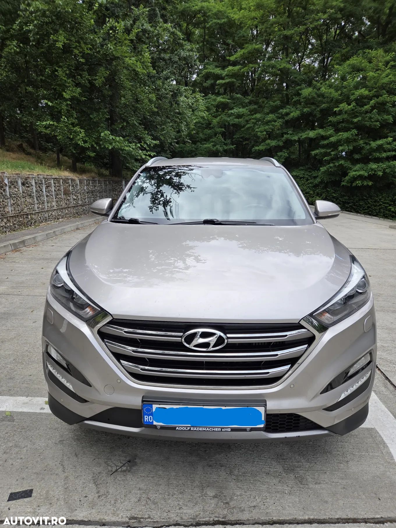 Hyundai Tucson 2.0 CRDI 4WD Automatik Style - 1