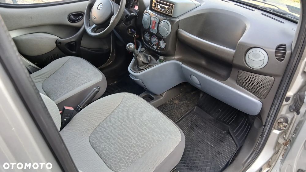 Fiat Doblo 1.9 JTD Active - 10