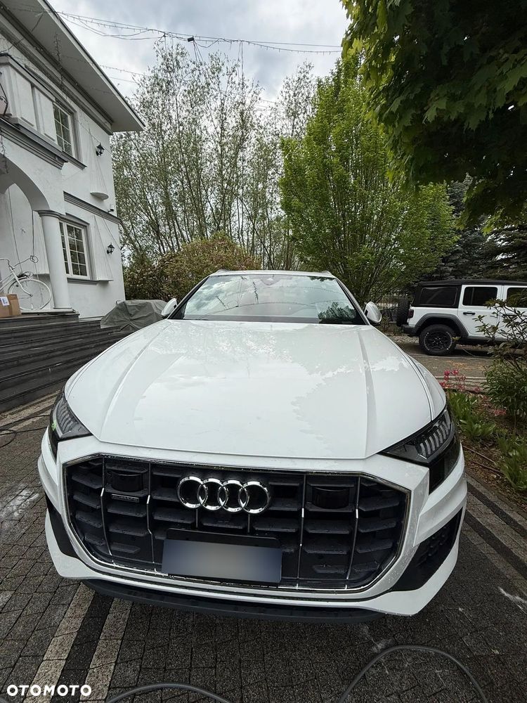 Audi Q8 55 TFSI quattro tiptronic - 13