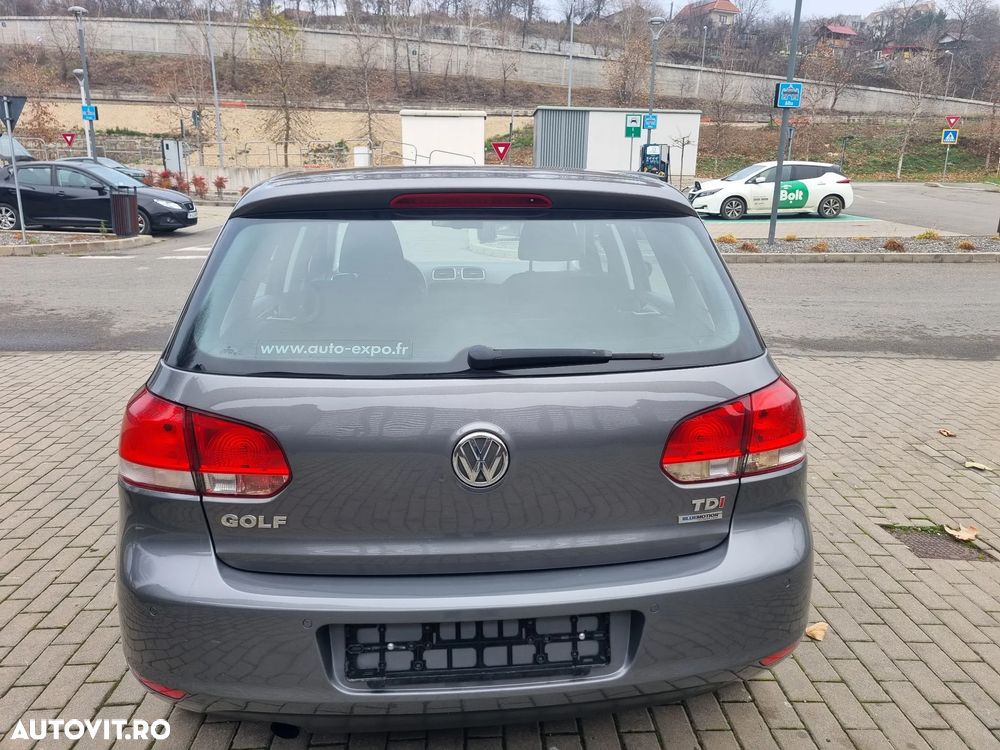 Volkswagen Golf Variant 1.6 TDI DPF BlueMotion Technology DSG Comfortline - 6
