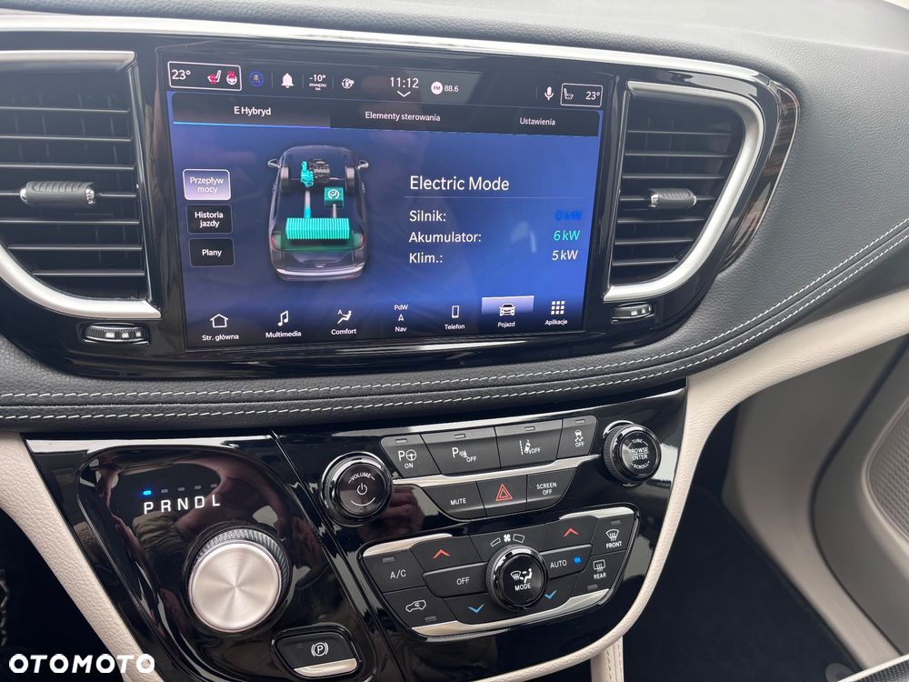 Chrysler Pacifica - 22