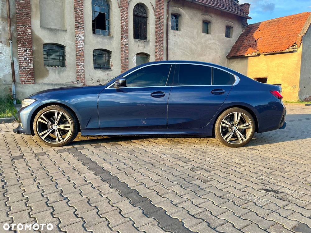 BMW Seria 3 330i Sport Line - 6