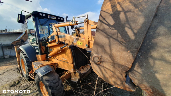 Case 580 T