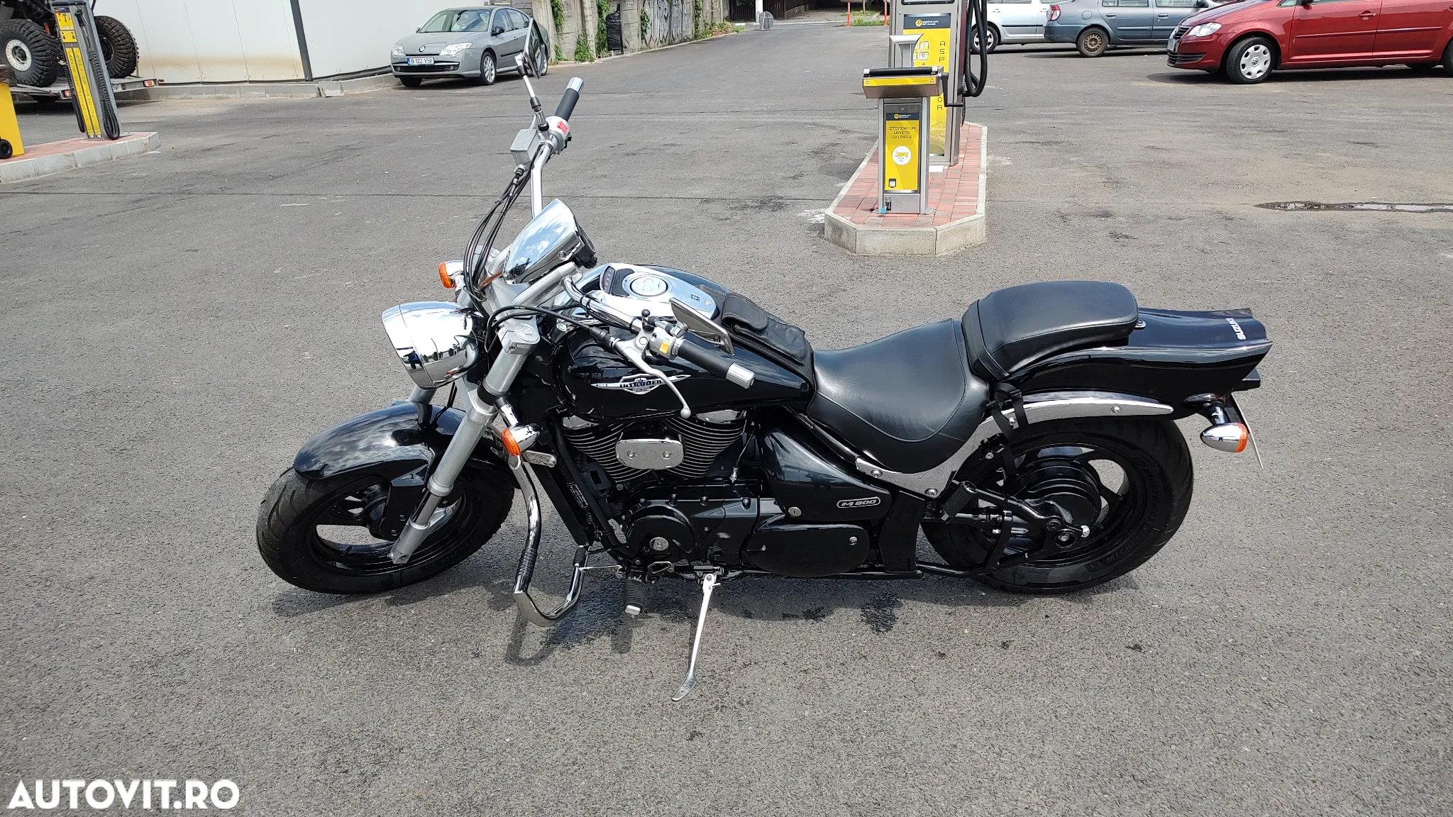 Suzuki Intruder M800 - 4