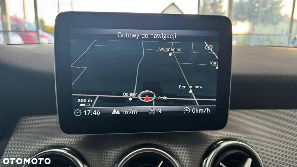 Mercedes-Benz GLA - 26