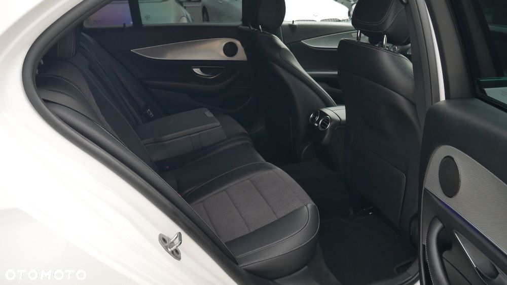 Mercedes-Benz Klasa E - 15