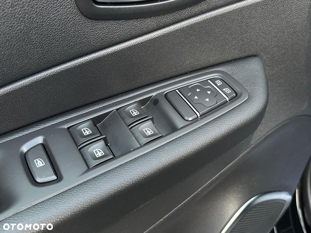 Renault Captur - 19