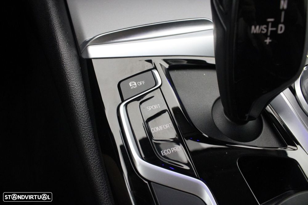BMW 520 d Auto - 22