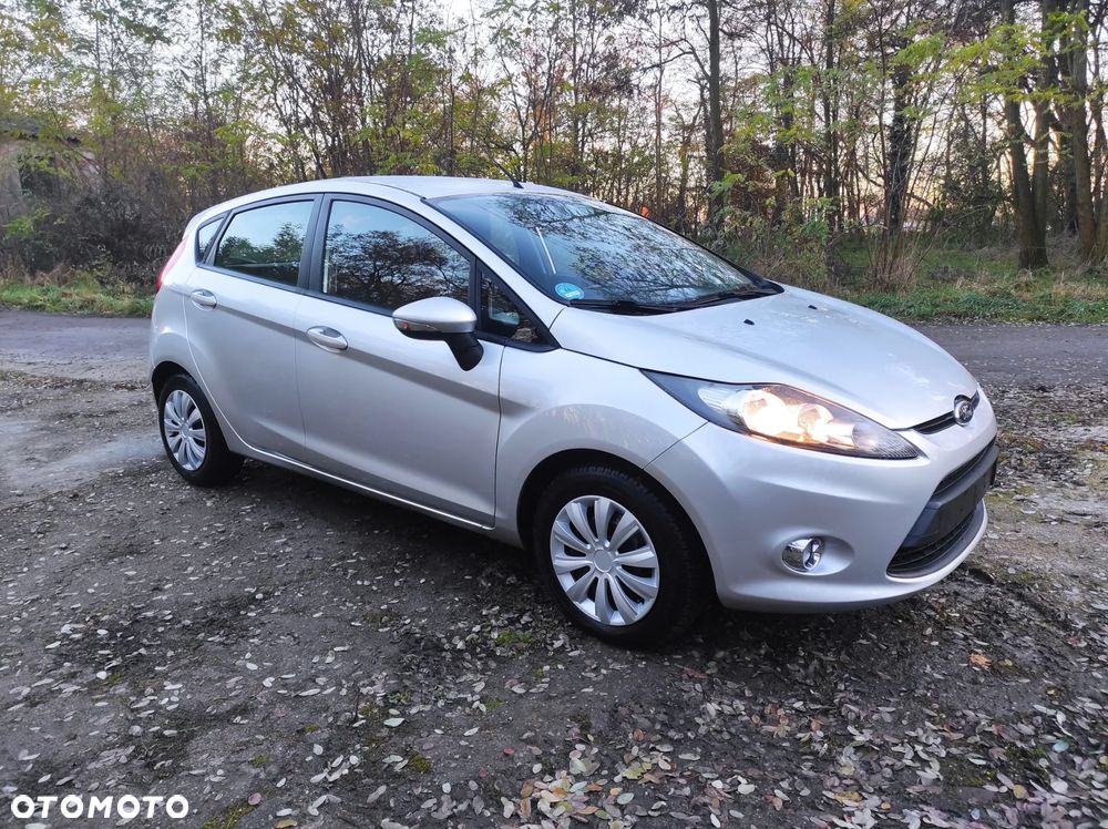 Ford Fiesta 1.6 TDCI Champions Edition - 1