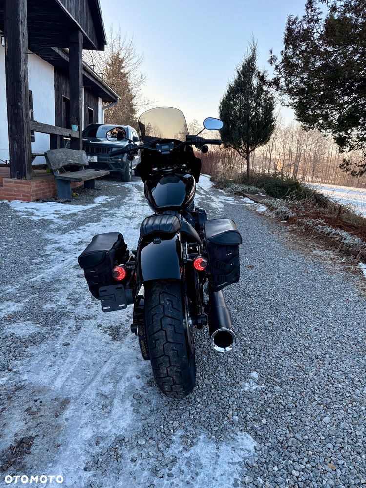 Harley-Davidson Softail Street Bob - 4