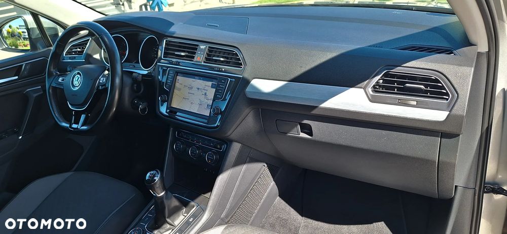 Volkswagen Tiguan - 19