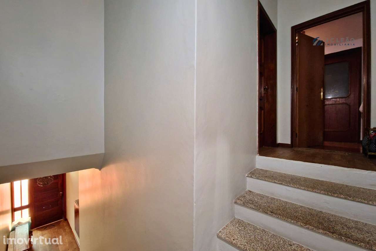 Andar moradia independente duplex  T5 - Grande imagem: 4/30