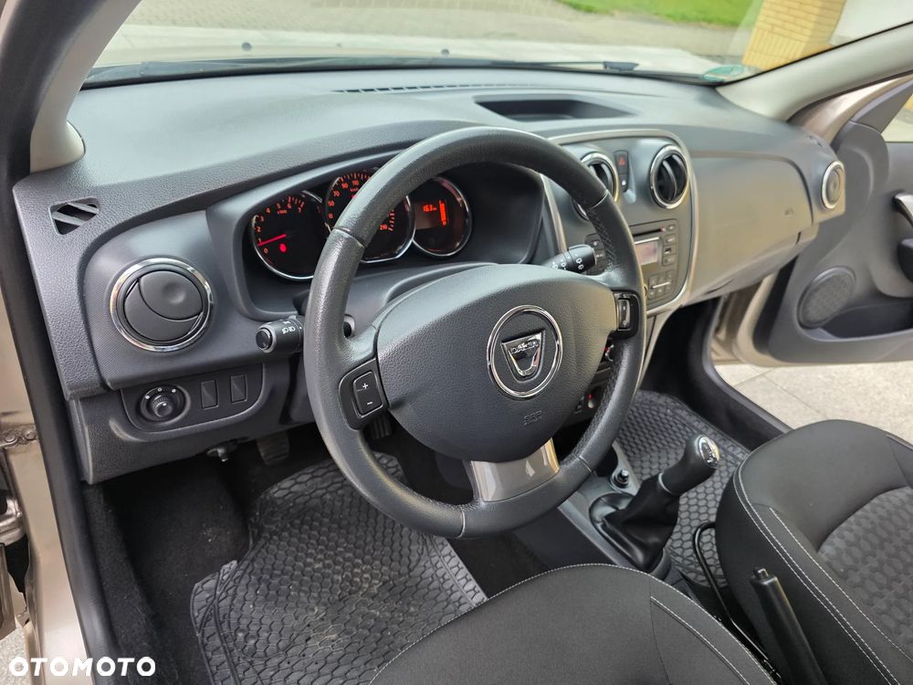 Dacia Sandero 1.2 16V Laureate - 29