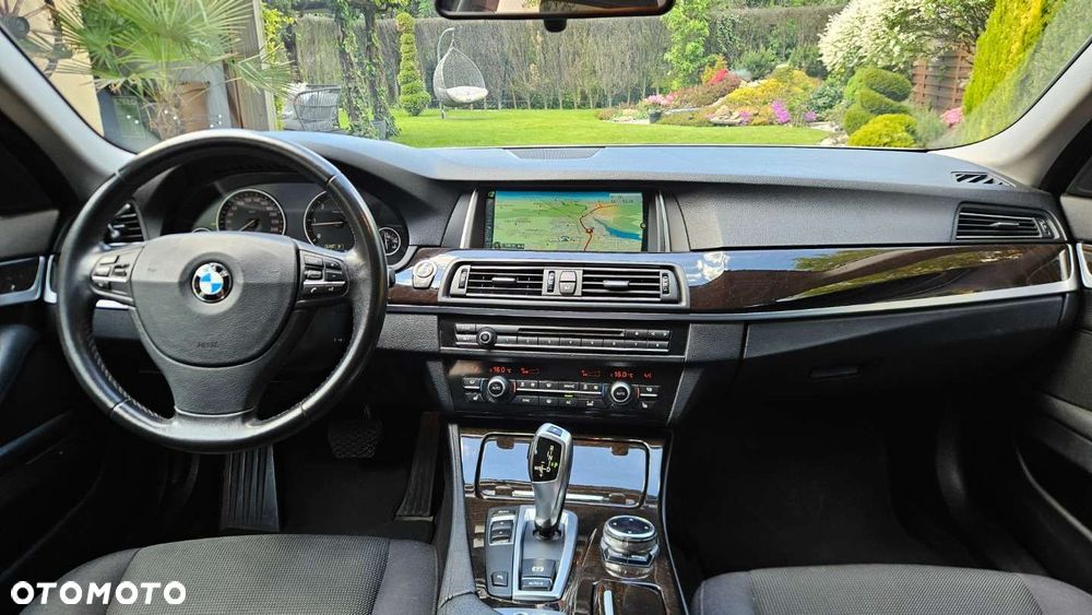 BMW Seria 5 520d - 16