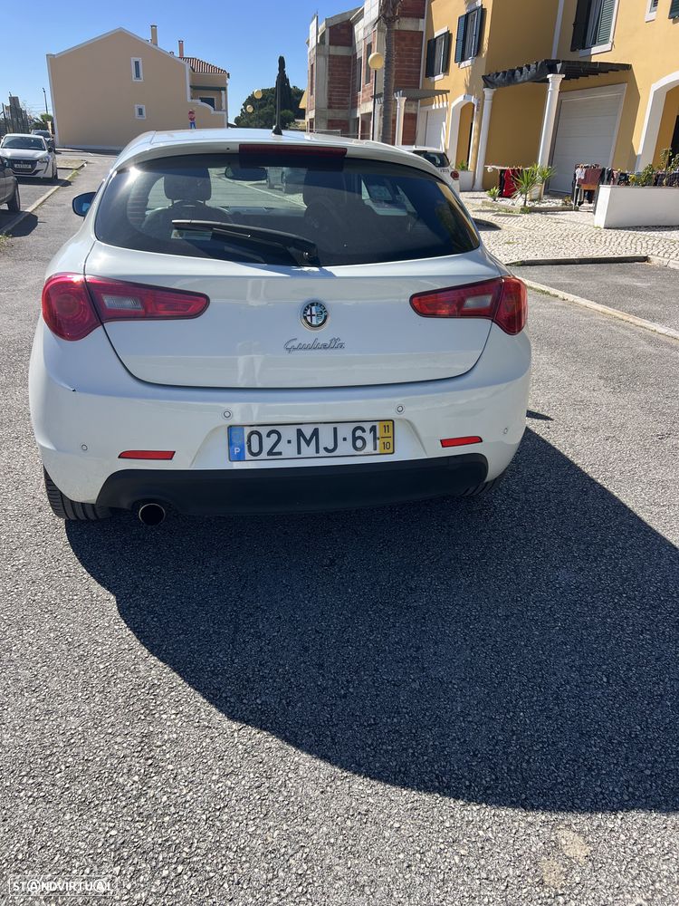 Alfa Romeo Giulietta 1.6 JTDM Distinctive - 4
