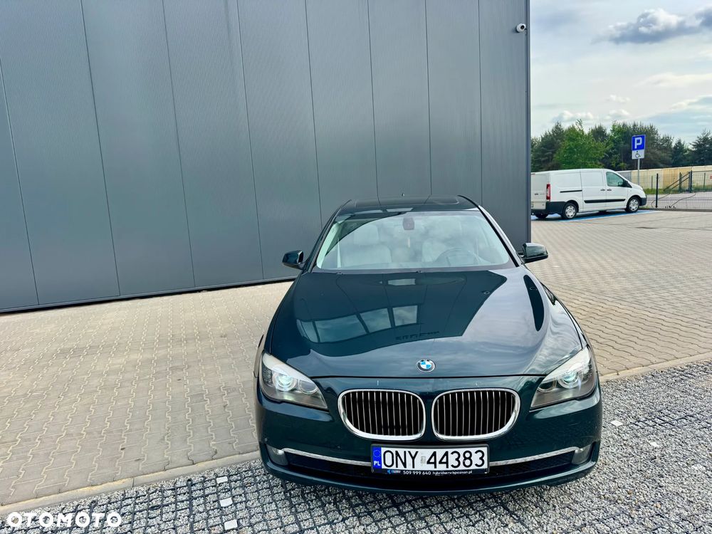 BMW Seria 7 730d - 31
