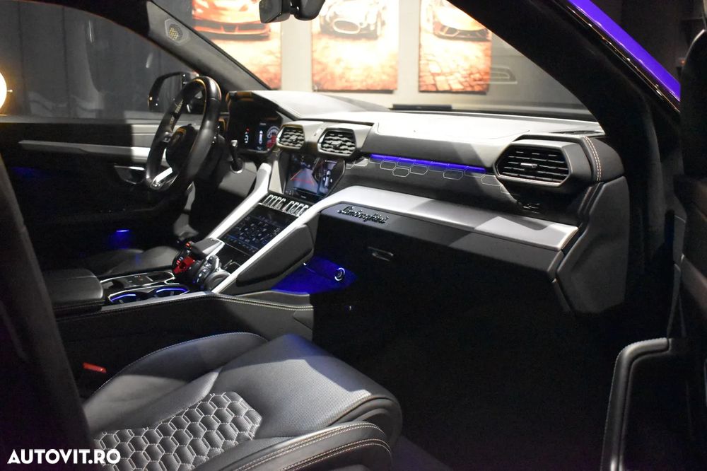 Lamborghini URUS - 8