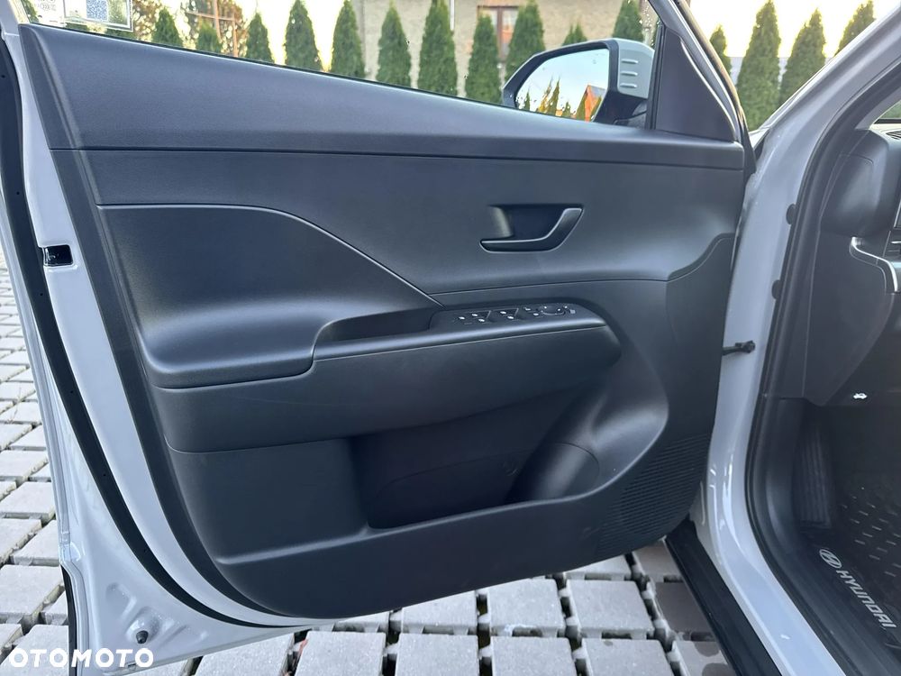 Hyundai Kona 1.6 GDI Hybrid Smart DCT - 11