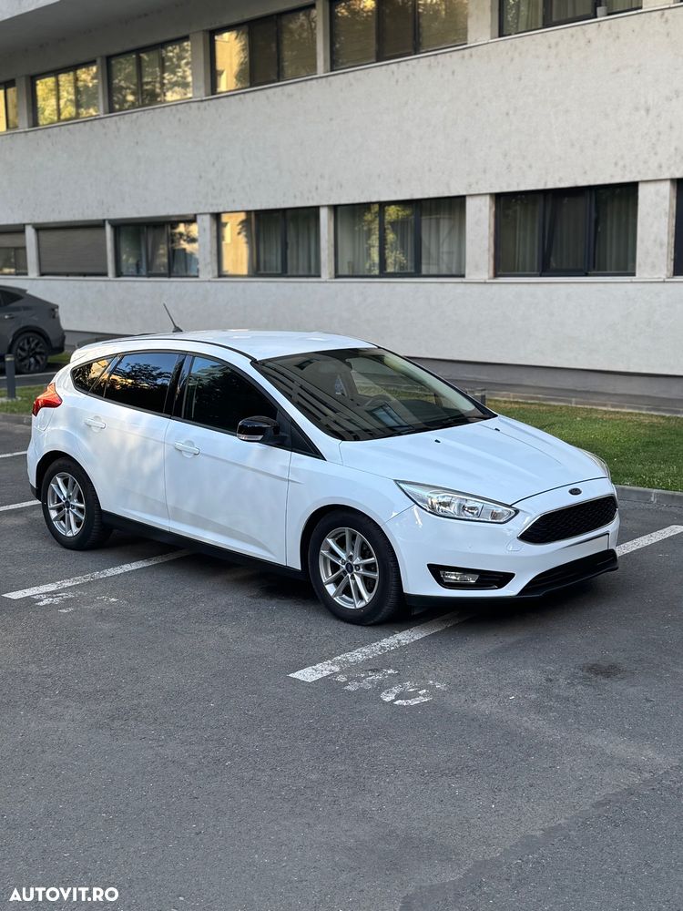 Ford Focus 1.5 TDCi Powershift Titanium - 5