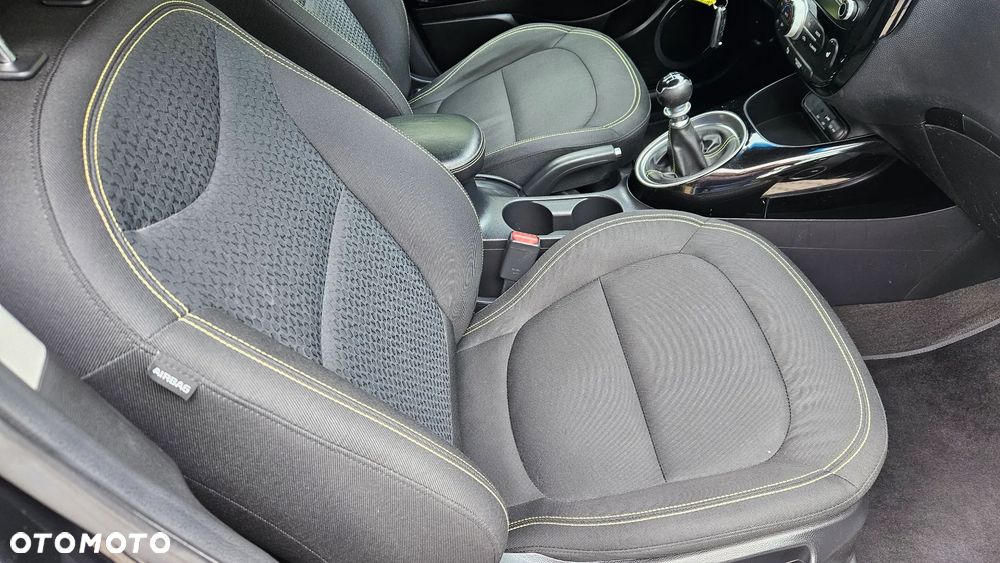 Kia Soul 1.6 GDI Dream Team Edition - 11