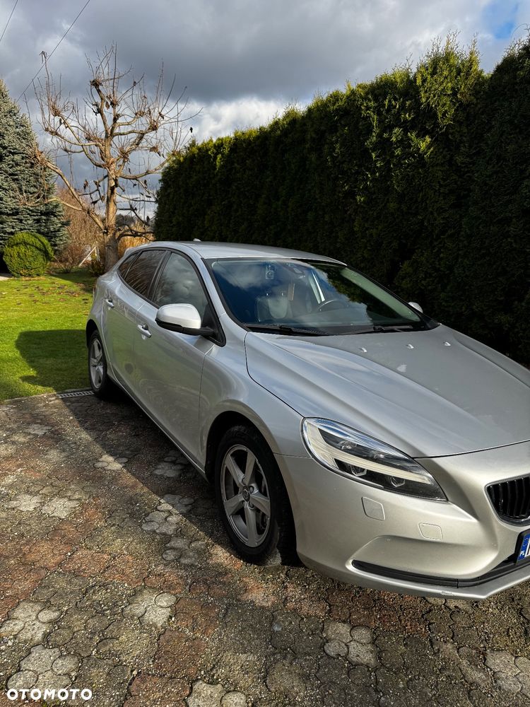 Volvo V40 D3 Geartronic Momentum - 2