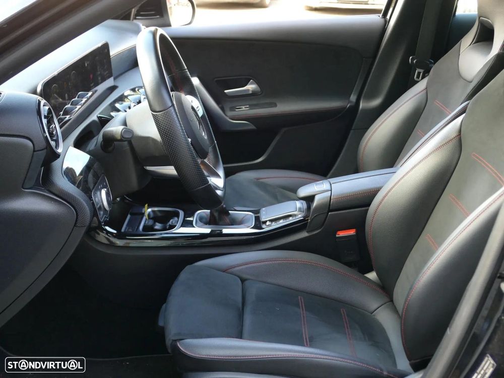 Mercedes-Benz A 180 d AMG Line - 28