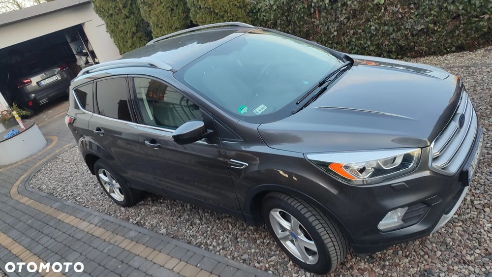 Ford Kuga 1.5 TDCi 2x4 Titanium - 6