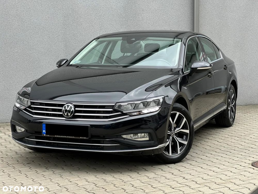 Volkswagen Passat 1.5 TSI EVO Elegance DSG - 1