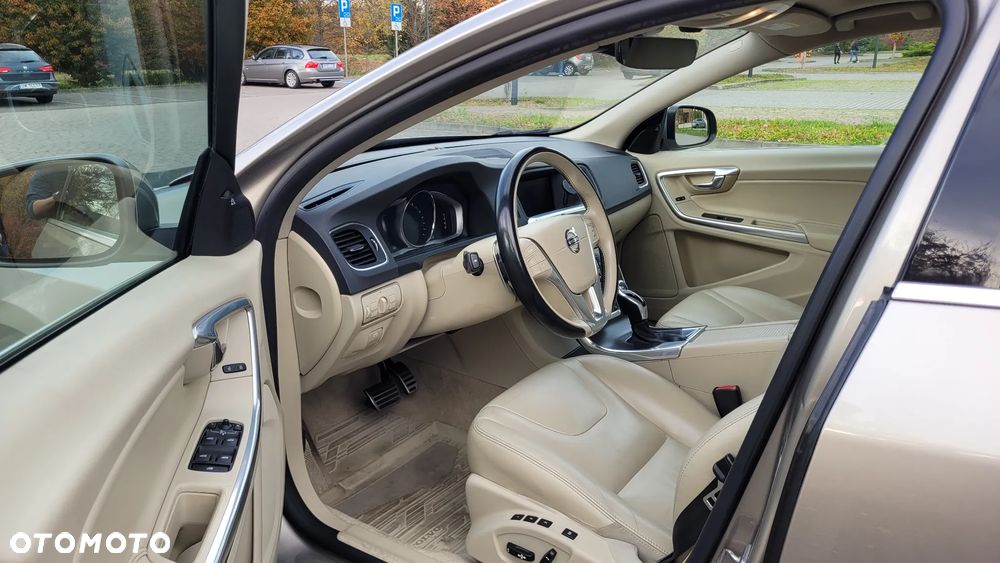 Volvo V60 T5 Drive-E Summum - 9