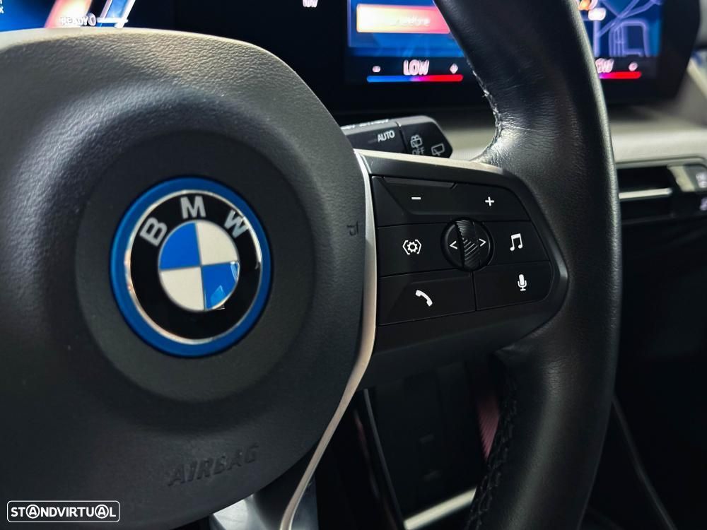BMW iX1 xDrive30 - 40