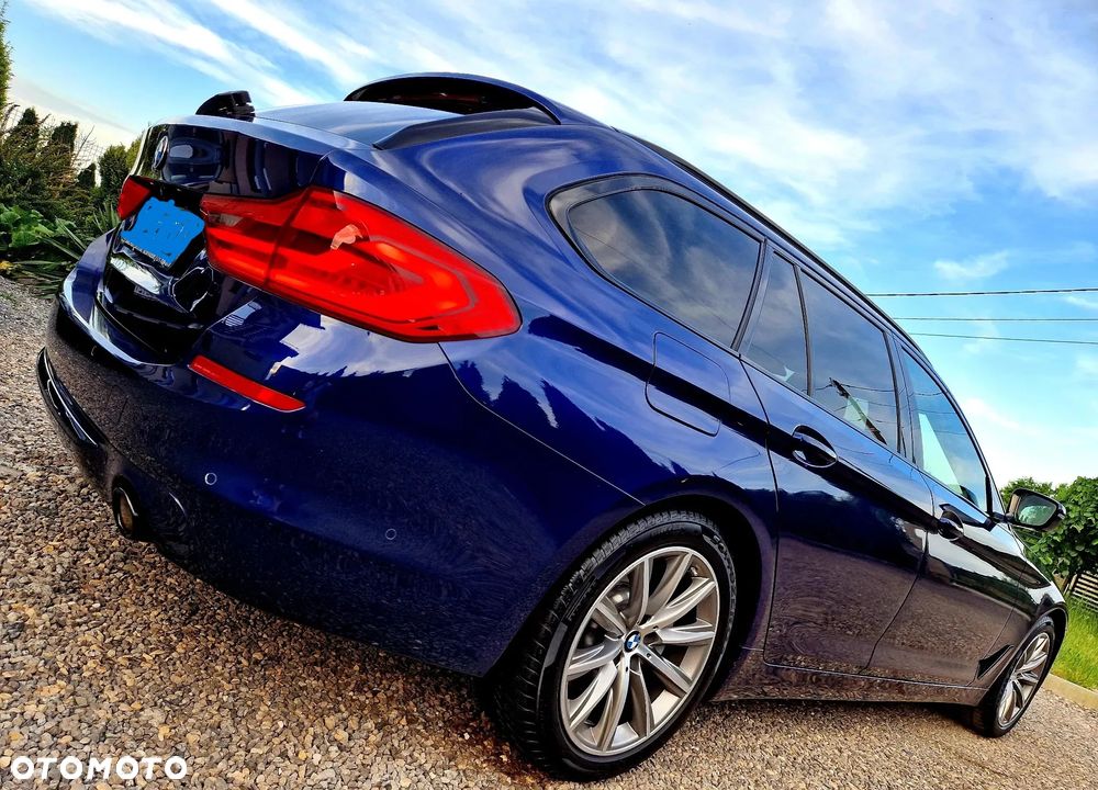 BMW Seria 5 520d M Sport Edition - 2