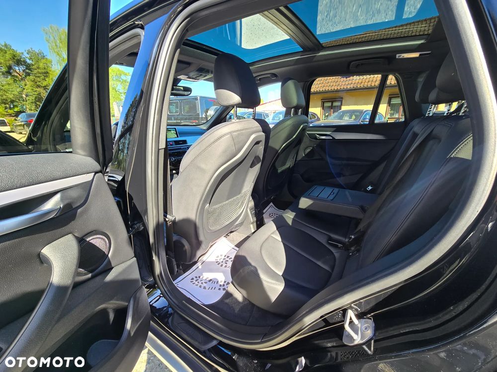 BMW X1 xDrive25i xLine - 16