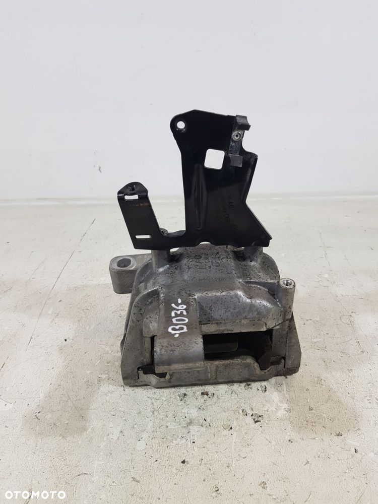 łapa poduszka silnika 5n0199262l vw tiguan 5n 2.0 tdi eur cff - 2