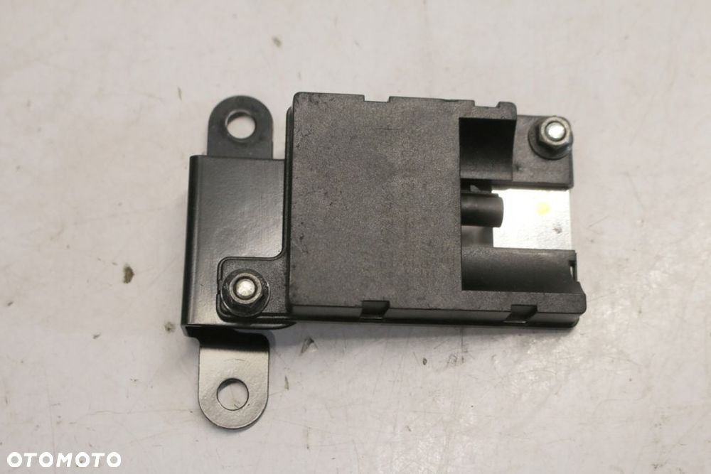 wzmacniacz anteny BMW E65 6928461 - 1