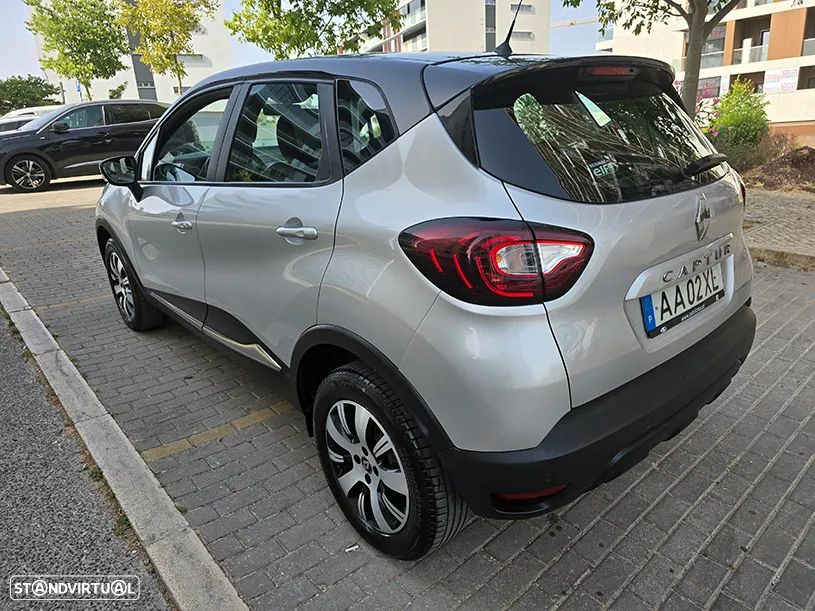 Renault Captur (ENERGY) TCe 90 INTENS - 4