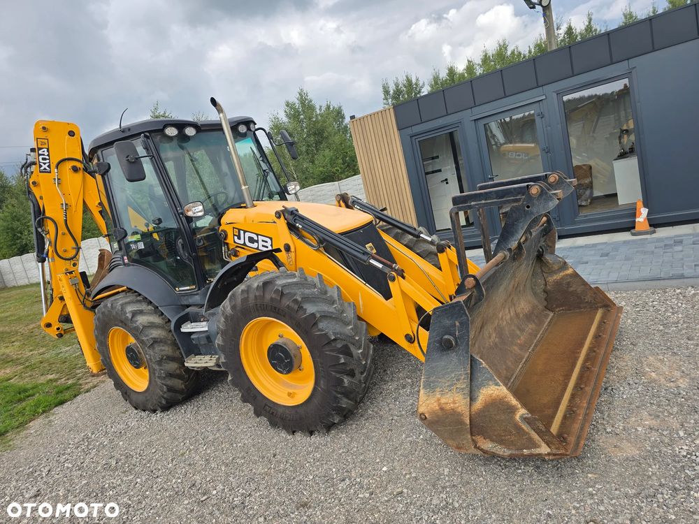 JCB