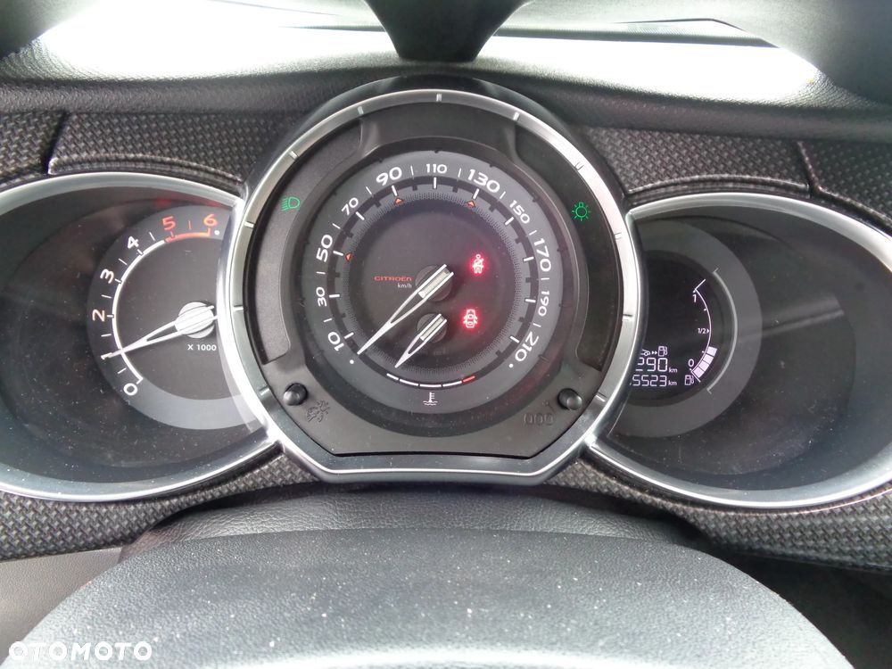 Citroën DS3 e-HDi 115 FAP Red Edition - 9