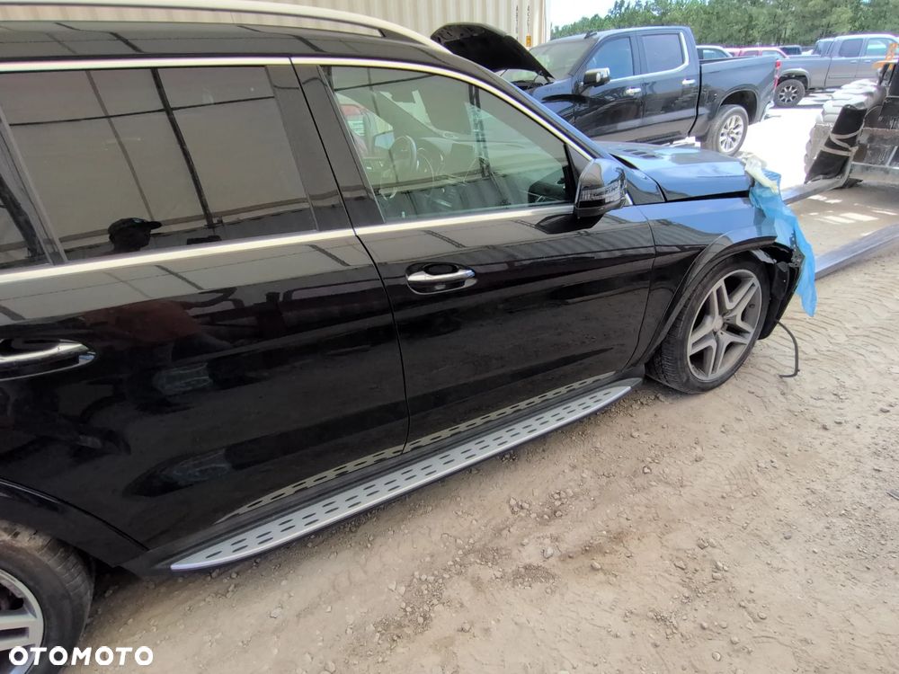 Mercedes-Benz GLS - 14