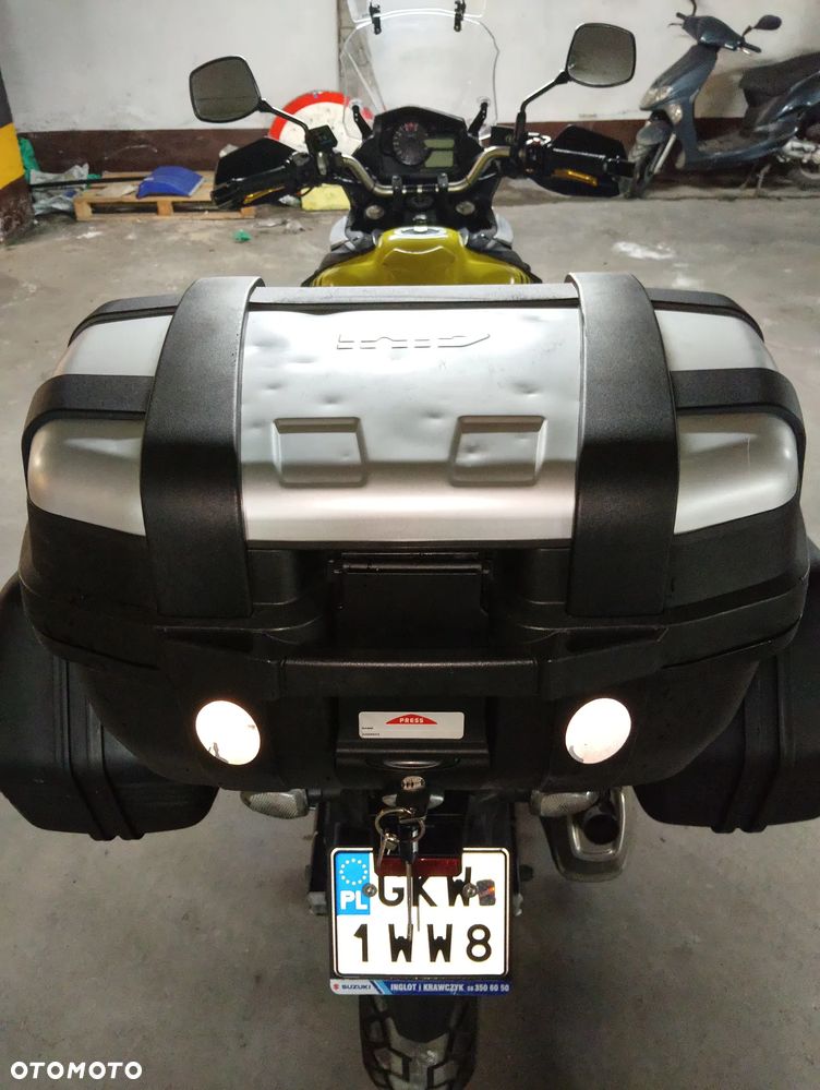 Suzuki V-STROM - 7