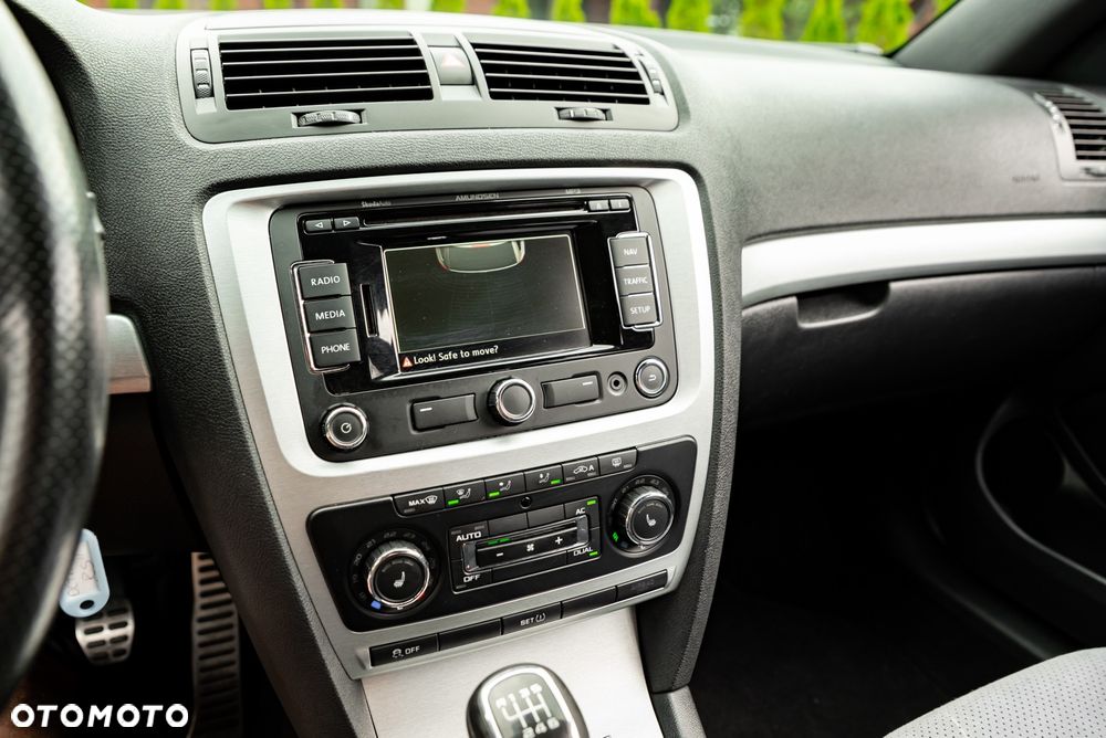 Skoda Octavia 2.0 TSI RS - 34