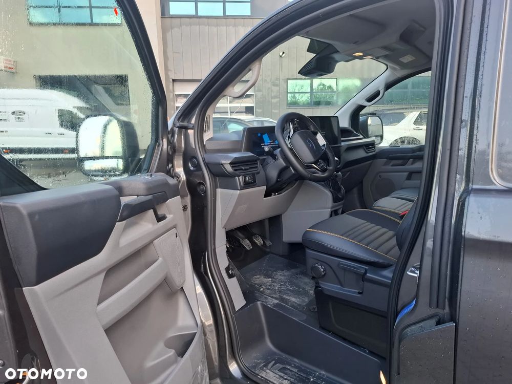 Ford Transit Custom - 8