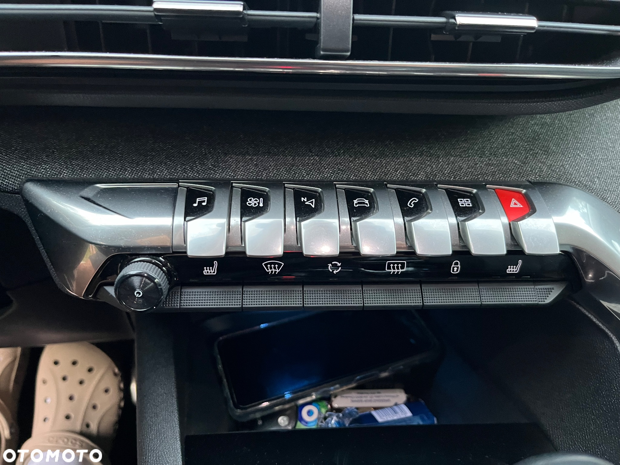 Peugeot 3008 1.2 PureTech Allure Pack S&S - 23