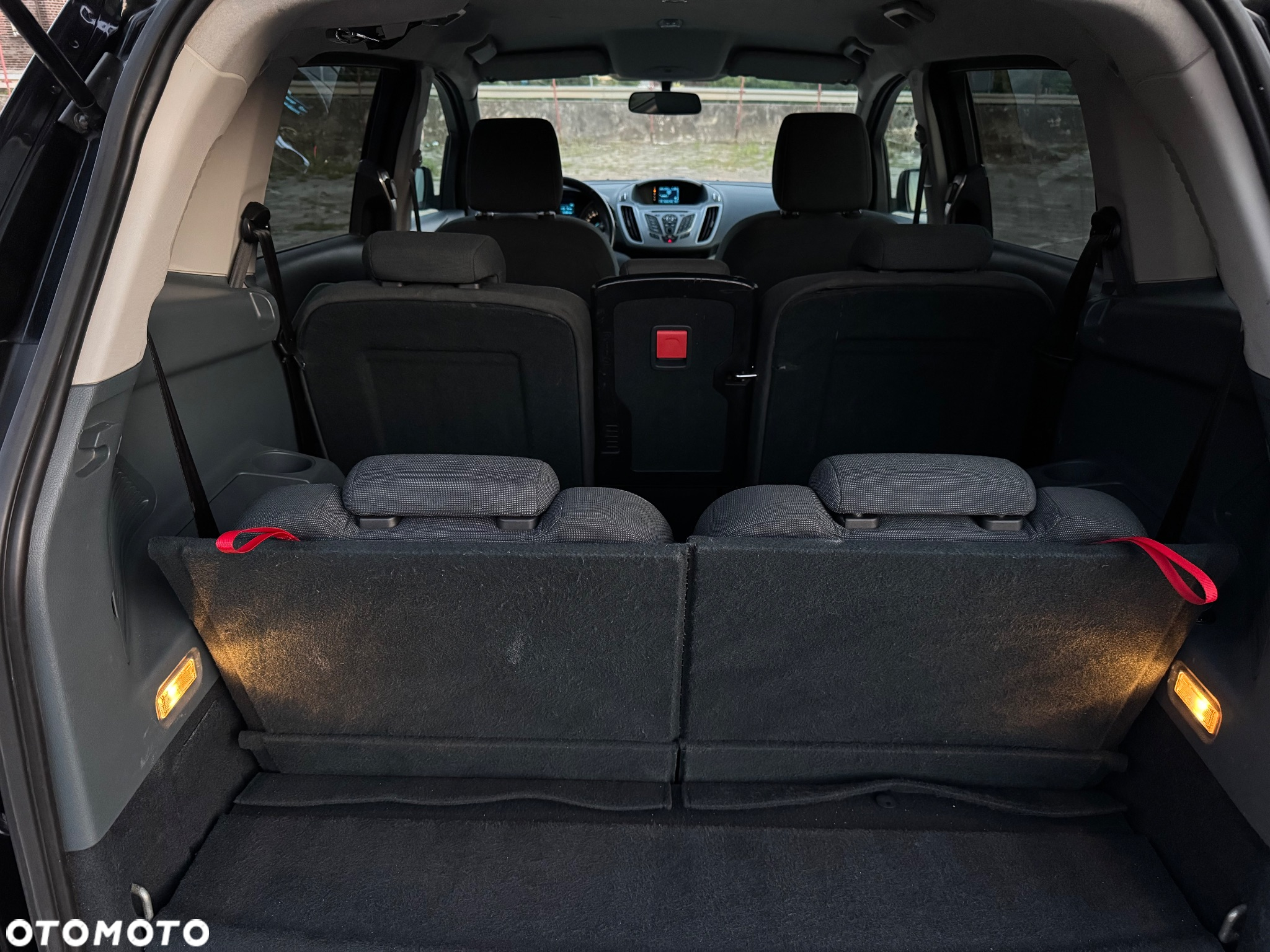 Ford Grand C-MAX 1.6 TDCi Ambiente - 8