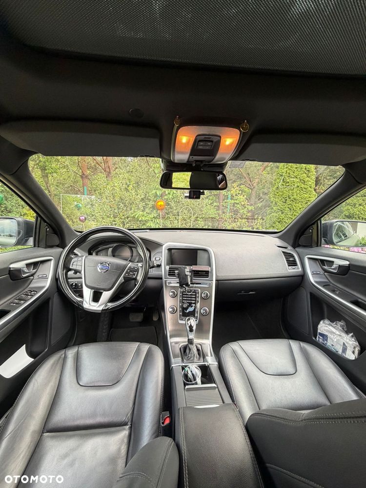 Volvo XC 60 D5 AWD Summum - 6