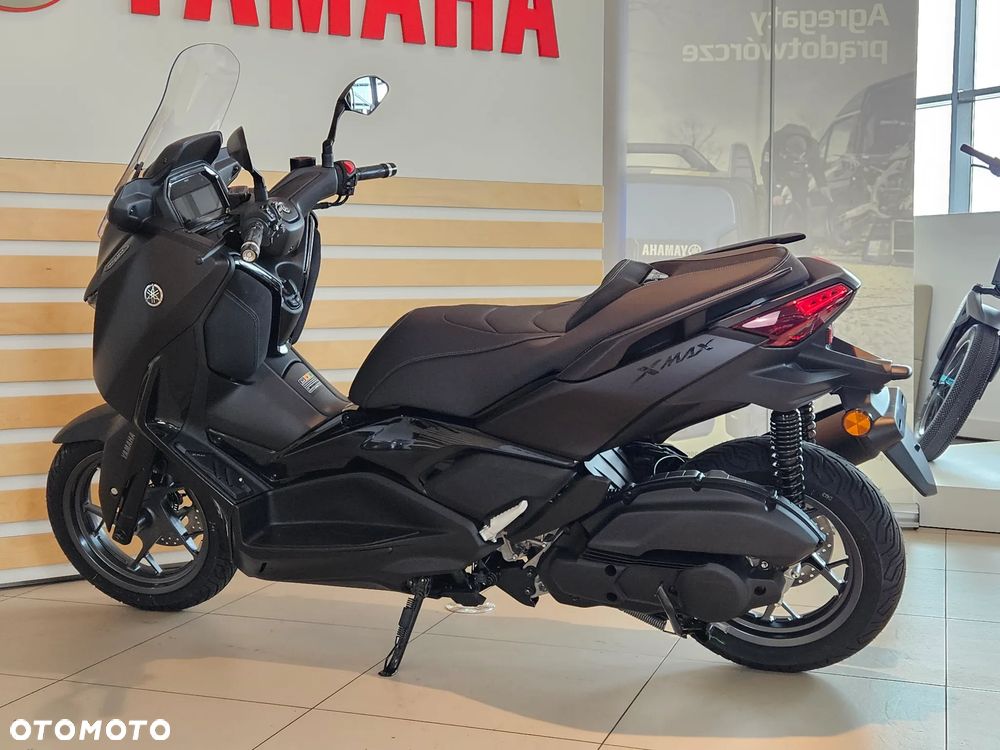 Yamaha X-max - 17