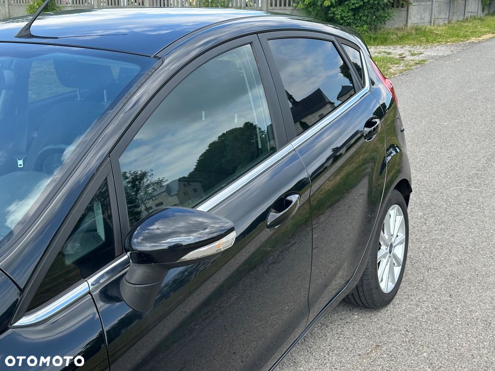 Ford Fiesta 1.0 EcoBoost S&S TITANIUM - 12