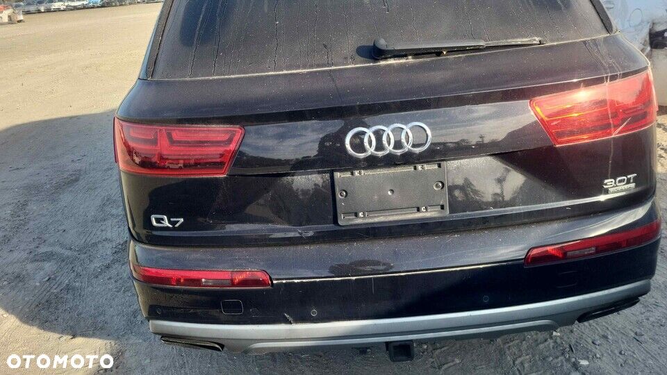Audi Q7 - 12