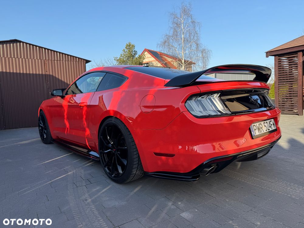 Ford Mustang - 2